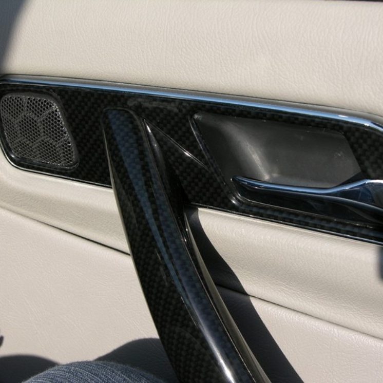 Türgriff in Carbonoptik Interieur mit Wassertransferdruck in Carbonoptik bedruckt